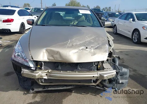 2005 Honda Accord 2.4 Lx z USA, uszkodzony, nr VIN 1HGCM564X5A108962